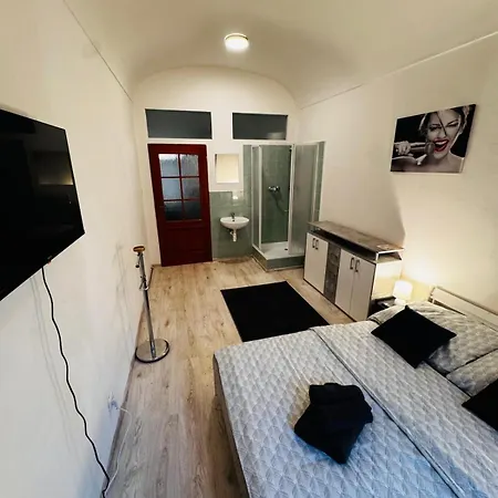Lacna Izba V Centre Séjour chez l'habitant Banská Bystrica
